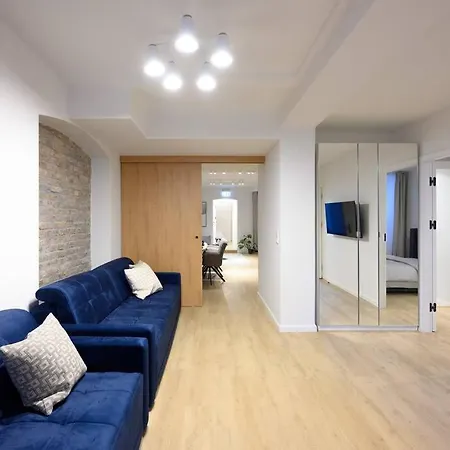 Lejlighed Huge Designer In Mitte 120 Sqm