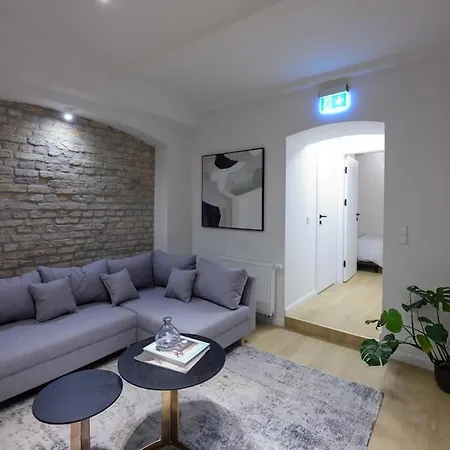 Huge Designer In Mitte 120 Sqm *